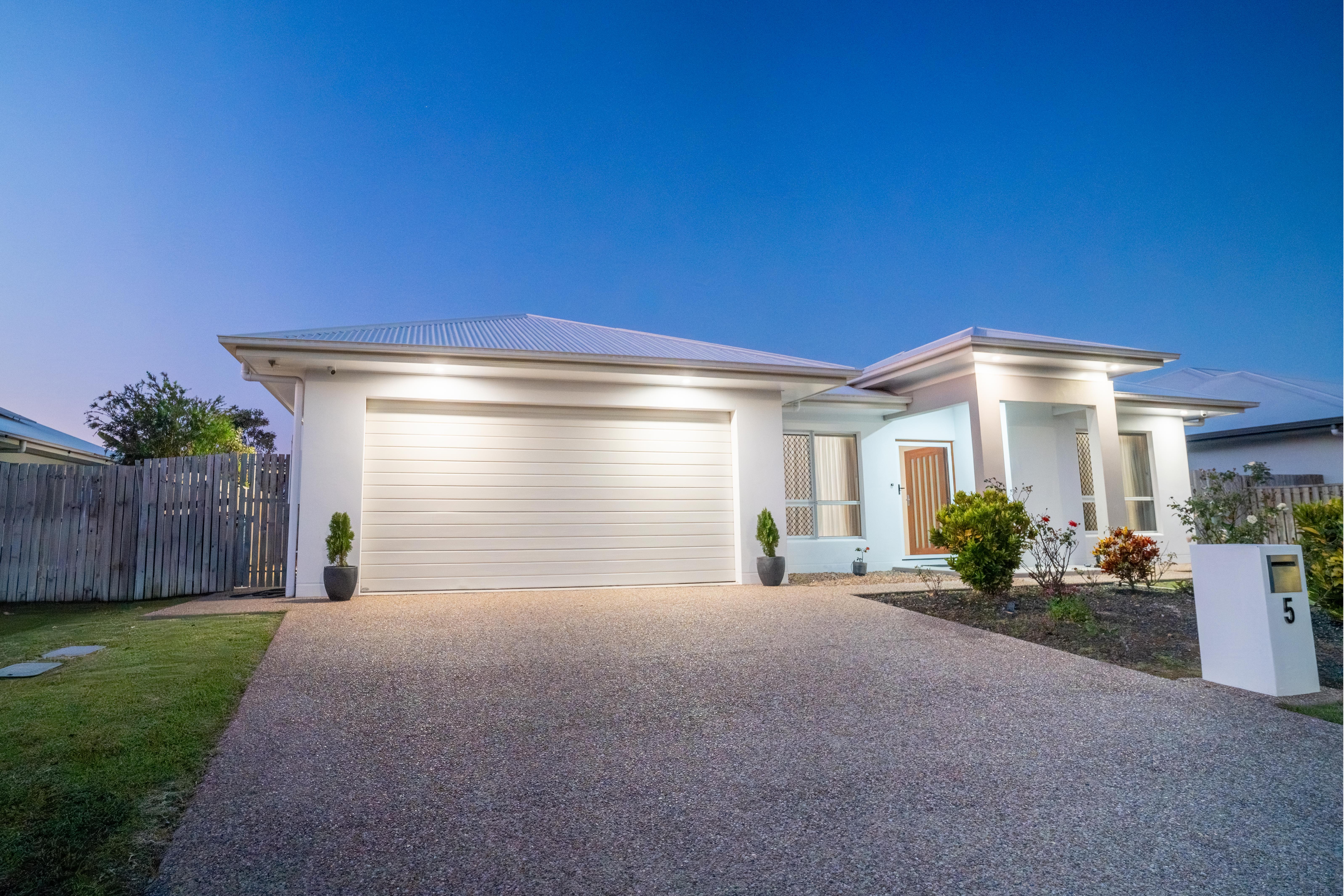5 Ellington Crescent, BOHLE PLAINS  QLD  4817