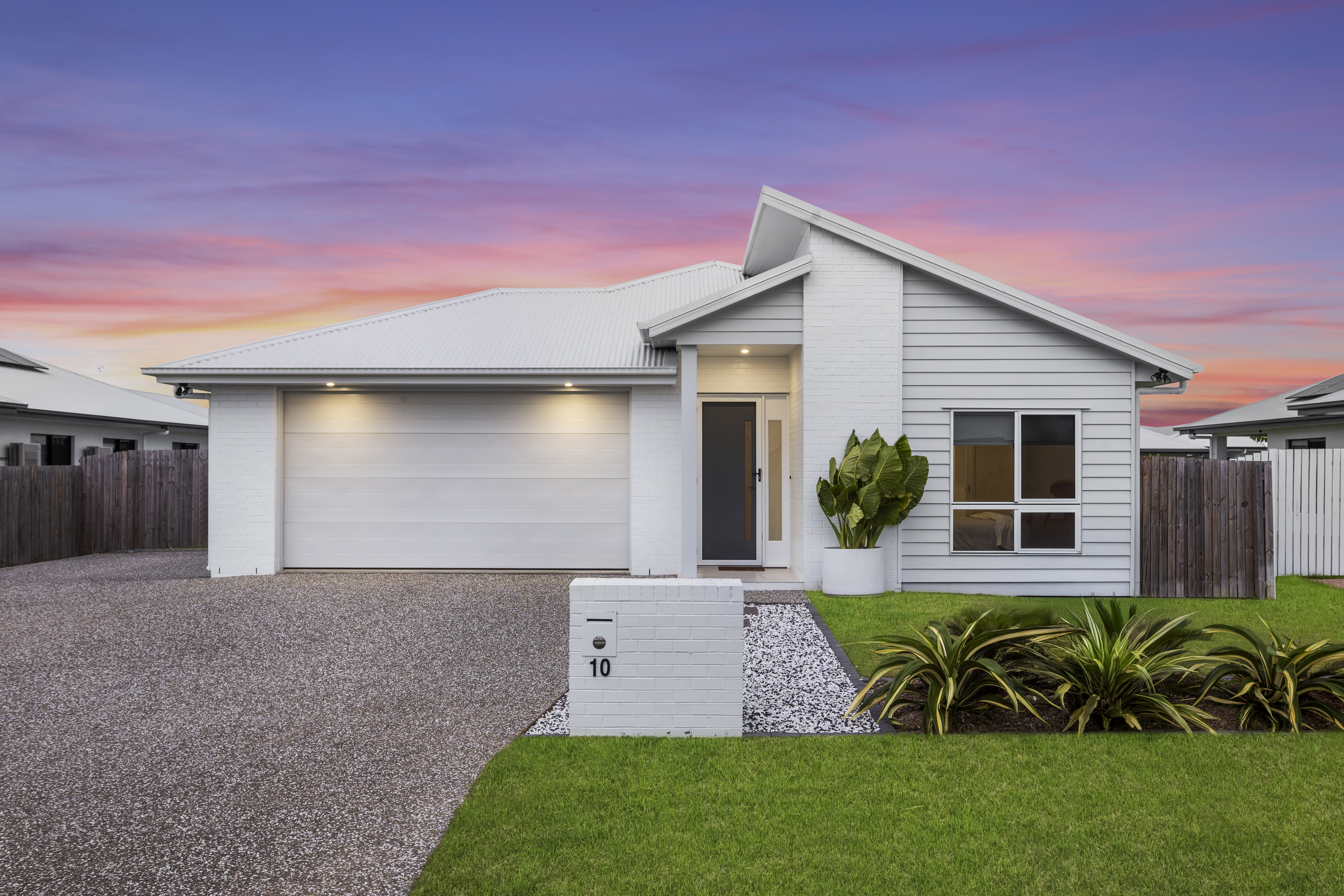 10 Barrington Street, BOHLE PLAINS QLD 4817
